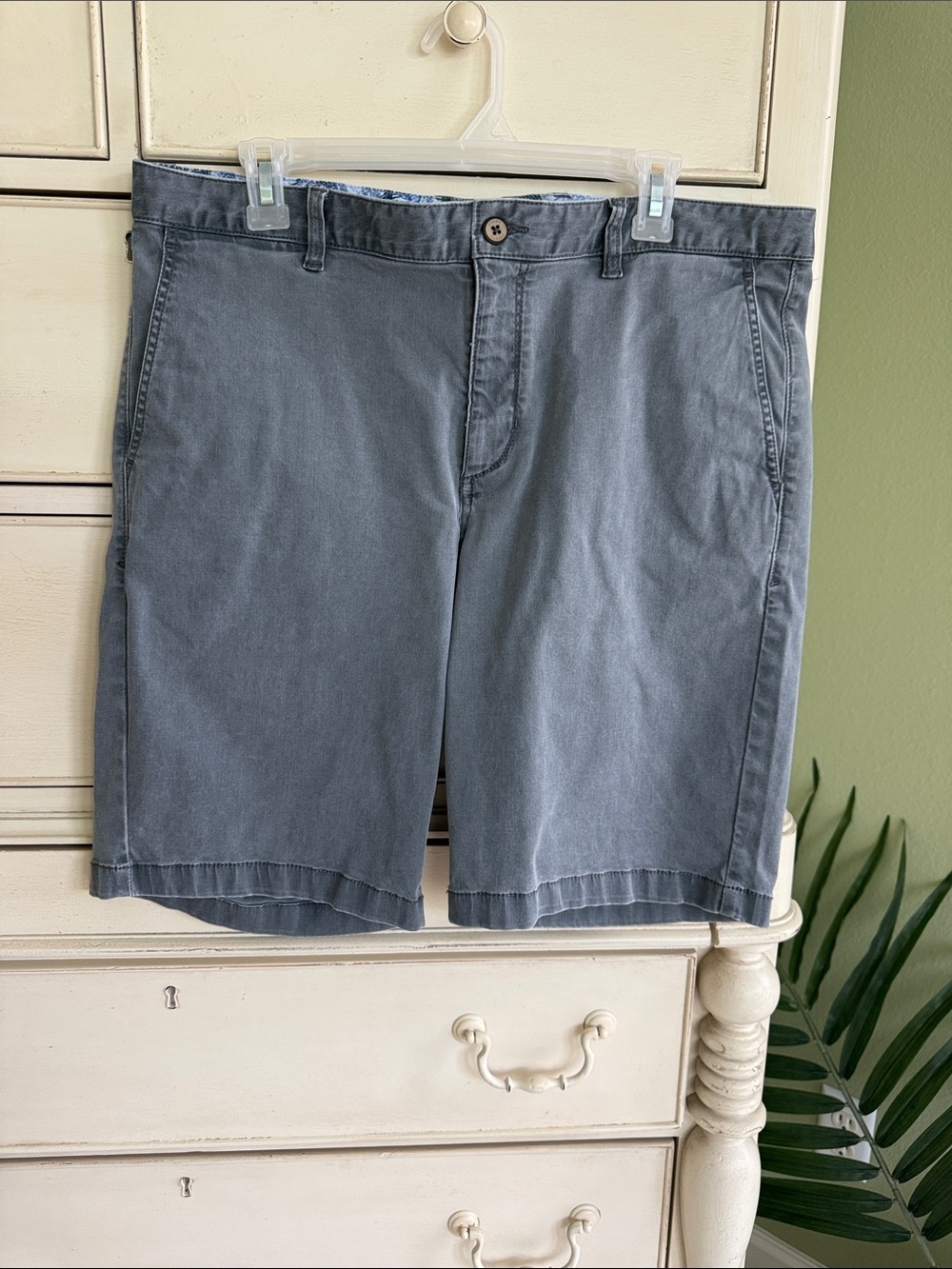 Tommy Bahama Slate Gray Flat-Front Men's Shorts